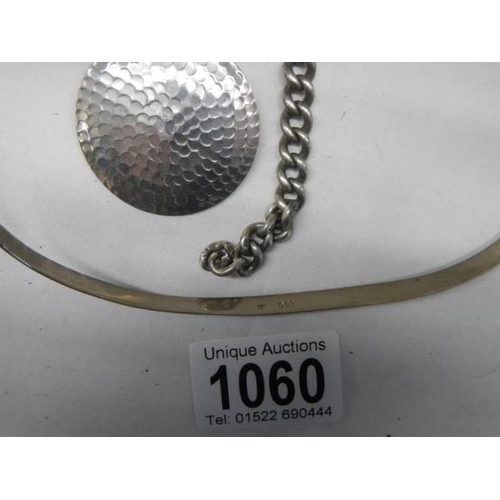 1060 - A quantity of Mexican and 925 silver.