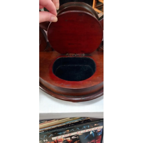 94 - An oval Victorian mahogany toilet mirror, COLLECT ONLY