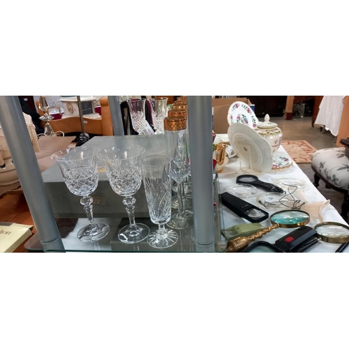 160 - 6 champagne glasses and a quantity of others plus 2 Bohemian crystal glasses empty boxes