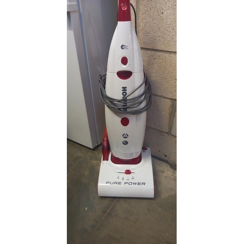 292 - A Hoover vacuum cleaner in working order, COLLECT ONLY