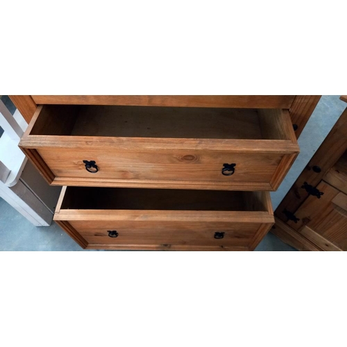 1275 - A 4 drawer pine chest of drawers COLLECT ONLY