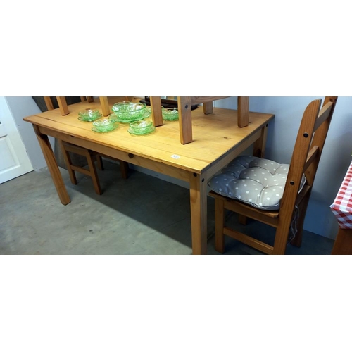 1280 - A pine kitchen table & 4 chairs COLLECT ONLY