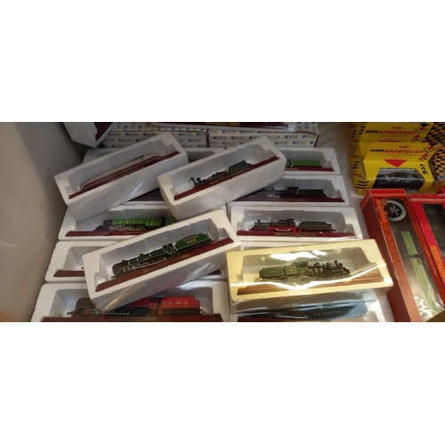 2303 - A good collection of Atlas '00' gauge static display steam engine models