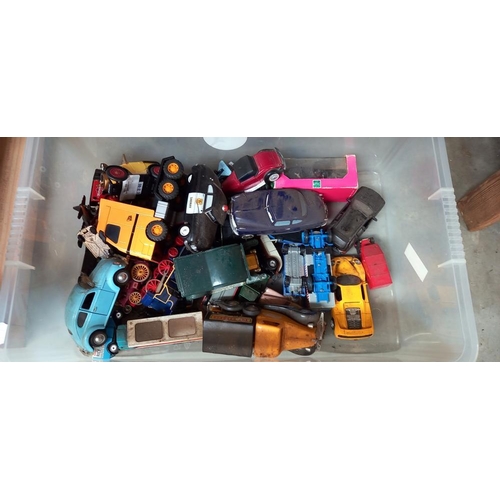 2376 - A large box of mixed die cast & plastic vehicles including early Yesteryear