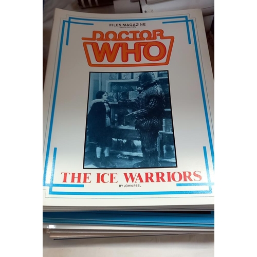 2403 - A quantity of 1980's Doctor Who files magazines