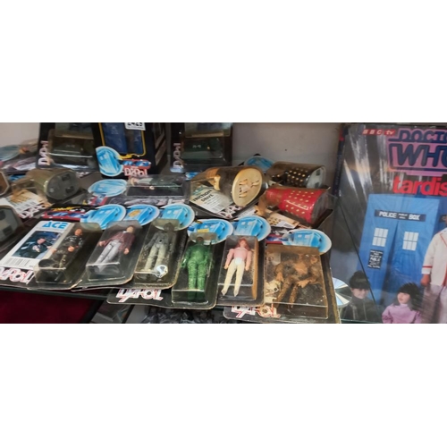 2429 - A good lot of vintage Dapol Doctor Who figures including Daleks, K9 & Tardis