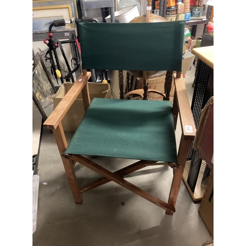 449 - Green canvas directors chair