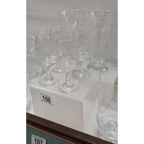 106 - A selection of vintage drinking glasses COLLECT ONLY