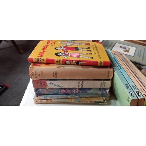 169 - A good assortment of children's books including Enid Blyton