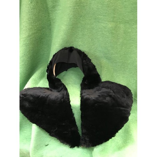 673 - Quantity of black scarfs 1x Feather black scarf,