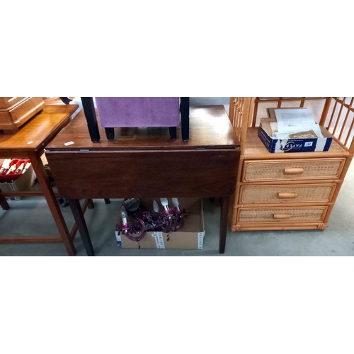 264 - An Edwardian mahogany drop leaf table COLLECT ONLY