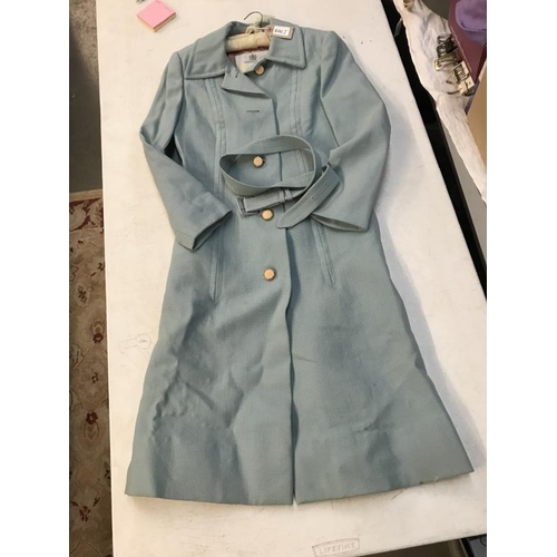 600J - Vintage Style Long Teal pure wool coat. Age related wear and damage. Collect only