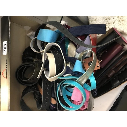 763 - Quantity of belts and wallets