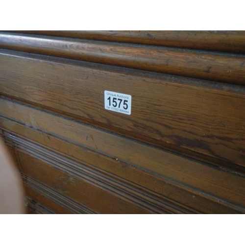 1575 - A 19th century oak pew/monks bench. COLLECT ONLY.