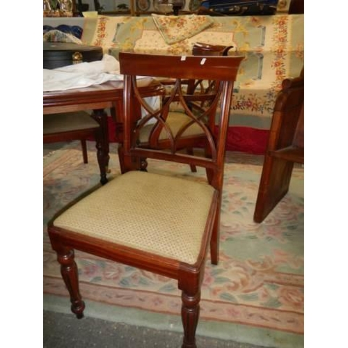 1576 - A good quality Victorian style dining table and eight chairs,. COLLECT ONLY.