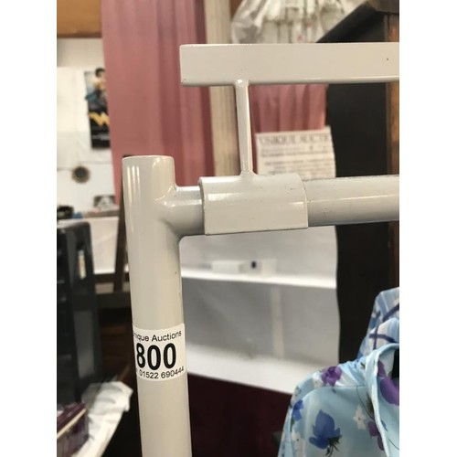 800 - Two tier white clothes rail 120x176cm approx