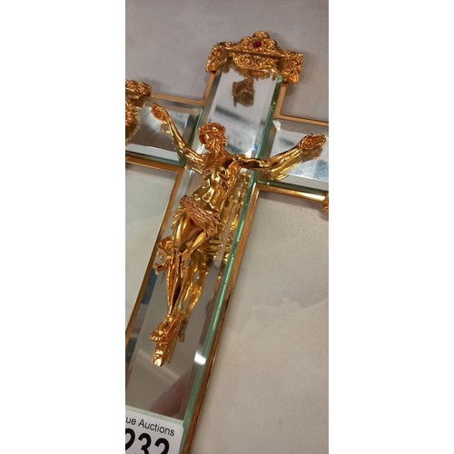 1232 - A boxed gilt mounted glass crucifix.