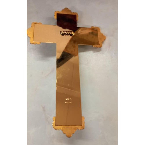 1232 - A boxed gilt mounted glass crucifix.