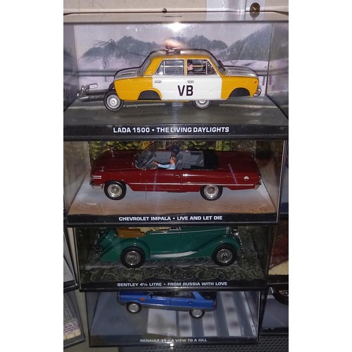 2395 - A James Bond car collection, Models no magazines