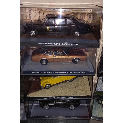 2395 - A James Bond car collection, Models no magazines