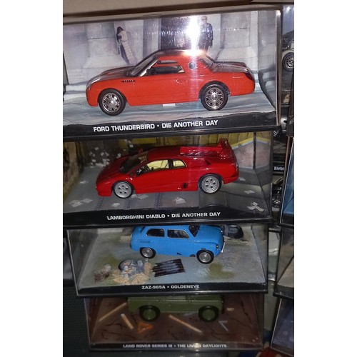 2395 - A James Bond car collection, Models no magazines