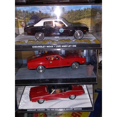 2395 - A James Bond car collection, Models no magazines