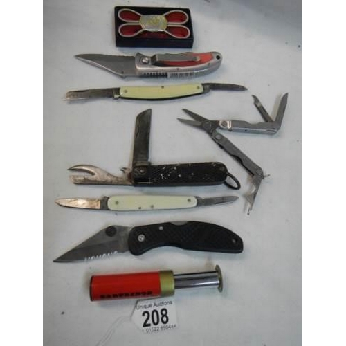 208 - A mixed lot of vintage pen knives etc.,