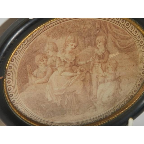 343 - A framed oval engraving (crack to frame).