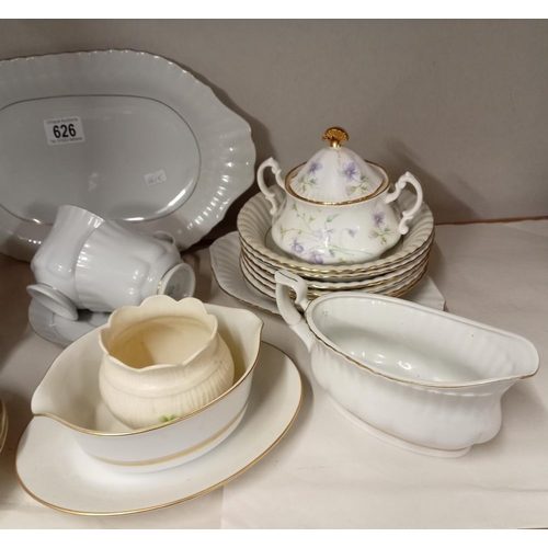 626 - A Polish part tea set