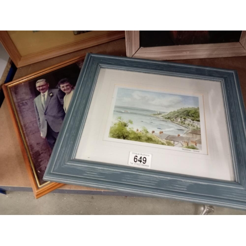 649 - 4 picture frames