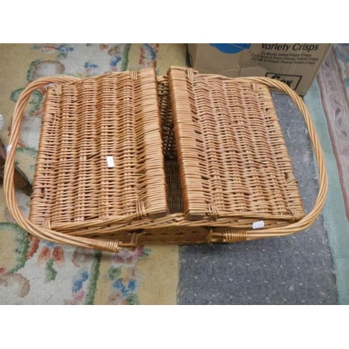 411 - A good vintage double lidded picnic basket.