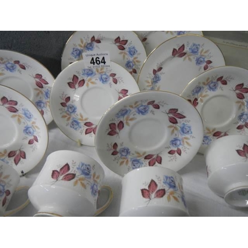 464 - 17 pieces of Royal Standard tea ware.