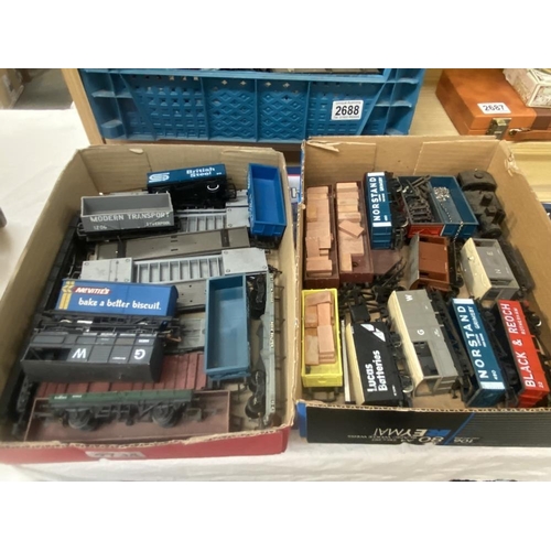 2734 - 2 trays of '00' guage Hornby & Trickery goods wagons