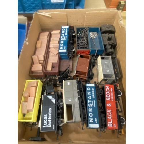 2734 - 2 trays of '00' guage Hornby & Trickery goods wagons