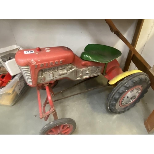 2740 - A vintage triang ride on pedal tractor  COLLECT ONLY