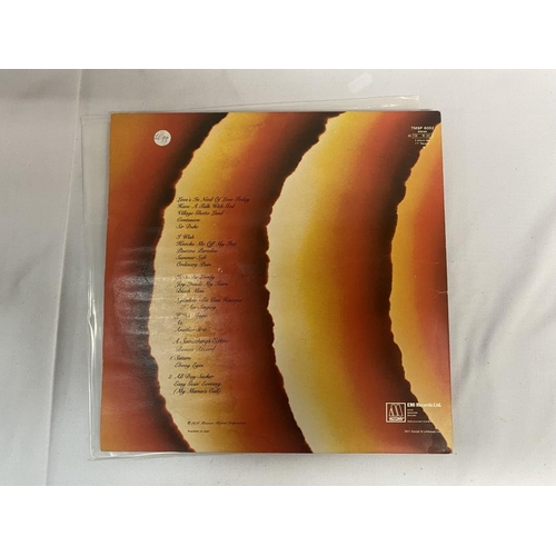 23 - Stevie Wonder Songs In The Key Of Life 2x LP. C/W Bonus single C/W booklet. Vinyl Ex Cover VG.