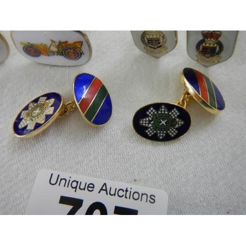 707 - Three pairs of good quality cuff links.