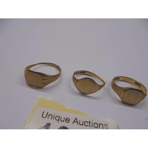 1005 - Four a/f 9ct gold rings, 9.5 grams.