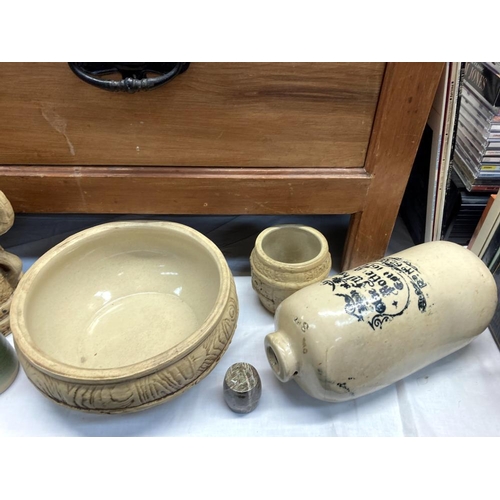 319 - A collection of Stoneware items