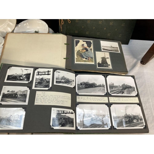 372 - 4 vintage photo albums & contents