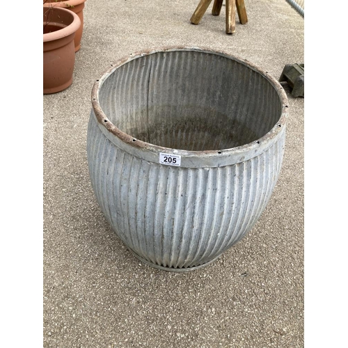 205 - A dolly tub in good condition