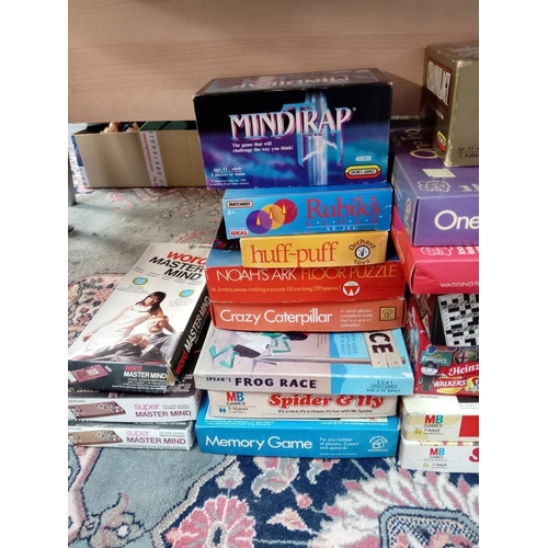 452 - A quantity of board games, completeness unknown