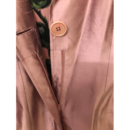 2001 - Paul Smith New. Long Jacket Dusky Pink
Black Rose Detail lining
Three buttons on cuff.
Paul Smith Ne... 