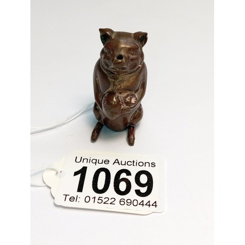 Lot 1069      