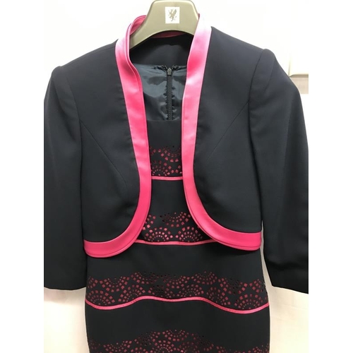 2009 - New pink and navy patchwork panel dress and suit jacket, mother of the bride collection, size 1
VENI... 