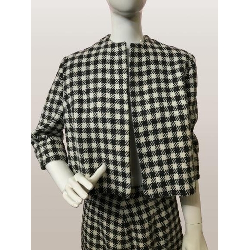 2012 - Vintage handmade checked wool houndstooth suit size 12