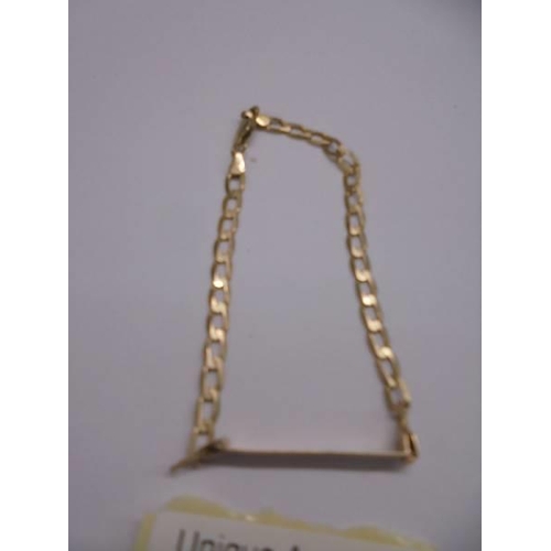 1096 - A 9ct gold identity bracelet, 3.3 grams.