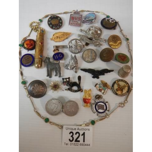 321 - A mixed lot of badges, silver thimble, brooch etc., (approximately 28 pieces).