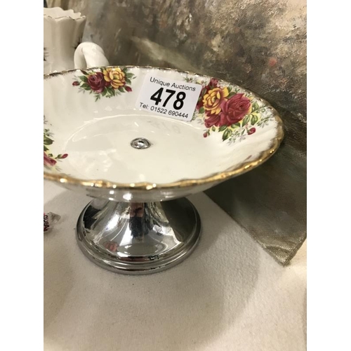 478 - A quantity of floral China items inc Elephant