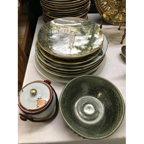 498 - A Large quantity of decorative plates including pottery